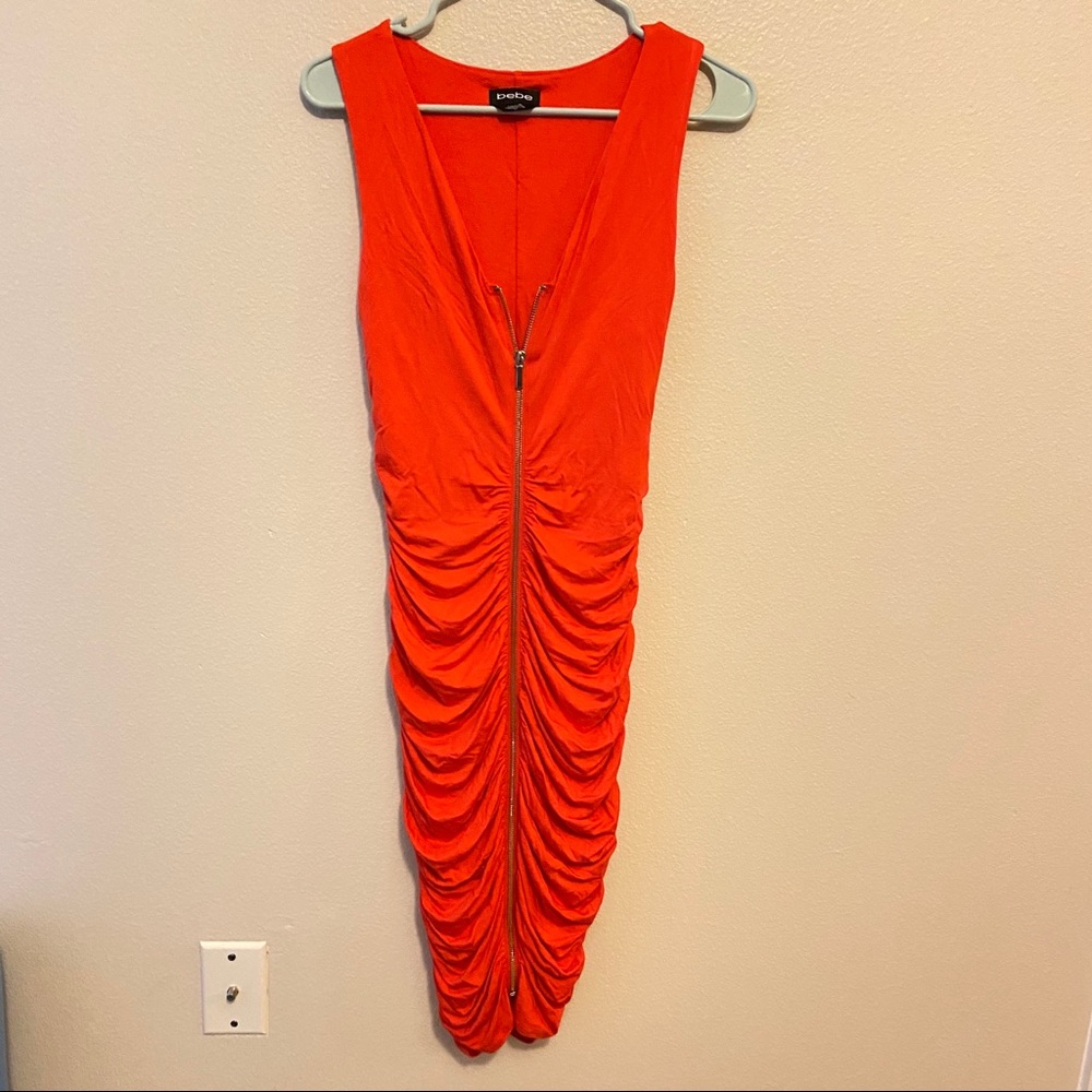 Bebe bodycon below the knee dress sleeveless